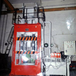 Deep Draw Hydraulic Press 150 Ton Capacity Manufacturer